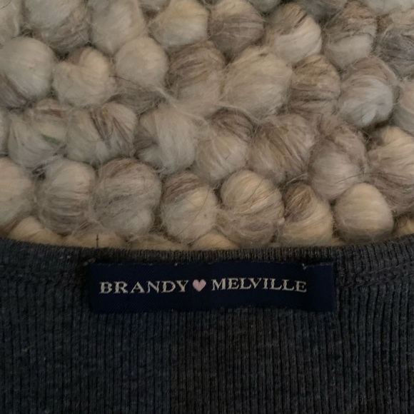 grey brandy melville zelly top - Picture 4 of 4